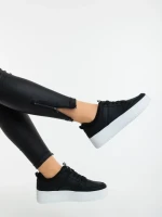 Дамски спортни обувки черно-бели от еколгична кожа Sikara