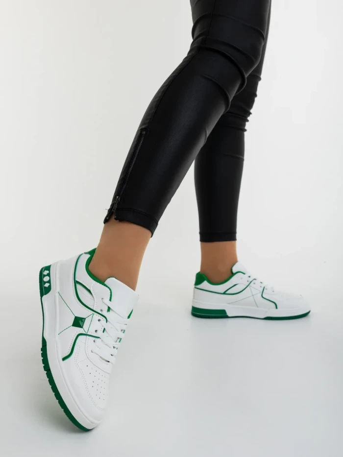 Дамски спортни обувки бели със зелено от еколгична кожа Dachara