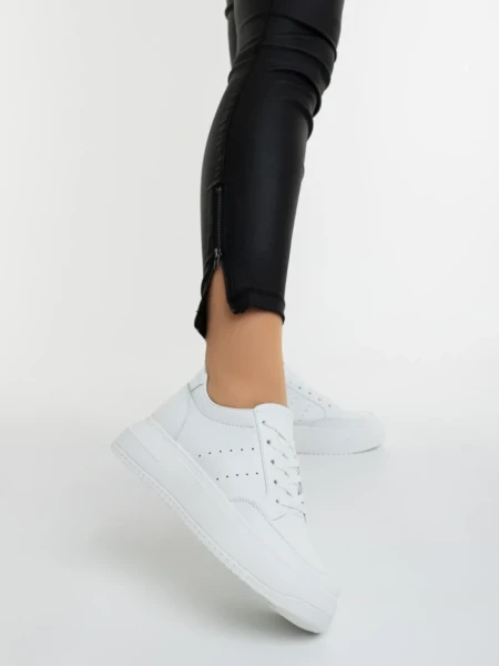 Дамски спортни обувки бели от еколгична кожа Rivenia