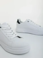 Мъжки спортни обувки бели с червено от екологична кожа Karcen