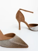 Дамски обувки с ток камел от текстилен материал Sozara