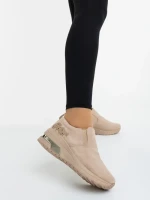 Дамски спортни обувки бежови от текстилен материал Zaruka