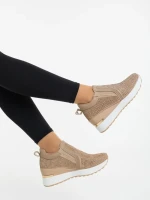 Дамски спортни обувки бежови от текстилен материал Lovara