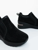 Дамски спортни обувки черни от текстилен материал Lovara