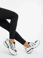 Дамски спортни обувки бели с черно от екологична кожа и текстилен материал Lotiva