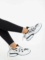 Дамски спортни обувки бели с черно от екологична кожа и текстилен материал Lotiva