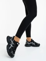 Дамски спортни обувки черни от екологична кожа и текстилен материал Elle