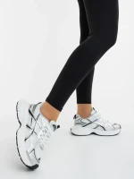 Дамски спортни обувки бели със сребристо от екологична кожа и текстилен материал Elle