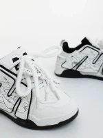 Дамски спортни обувки бели с черно от екологична кожа Osiana