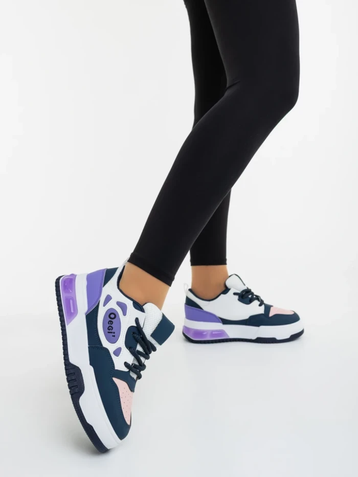 Дамски спортни обувки лилави с бяло от екологична кожа Aresia