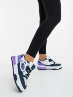 Дамски спортни обувки лилави с бяло от екологична кожа Aresia