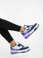 Дамски спортни обувки лилави с бяло от екологична кожа Aresia