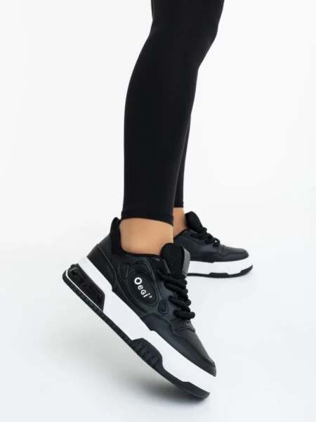 Дамски спортни обувки черно-бели от екологична кожа Aresia