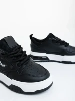 Дамски спортни обувки черно-бели от екологична кожа Aresia