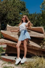 Дамски спортни обувки бели от екологична кожа и текстилен материал Sindria