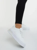 Дамски спортни обувки бели от екологична кожа и текстилен материал Sindria