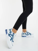 Дамски спортни обувки бели със синьо от екологична кожа и текстилен материал Sindria