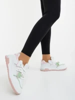 Дамски спортни обувки бели с розово от екологична кожа и текстилен материал Lalona