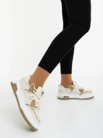 Дамски спортни обувки бежови от екологична кожа и текстилен материал Lalona