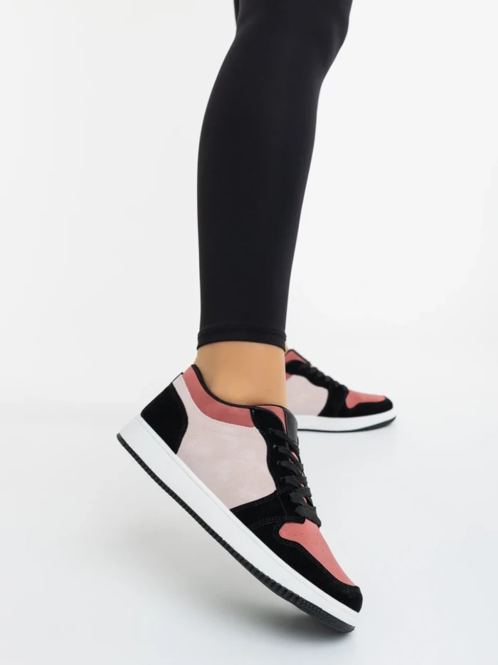 Дамски спортни обувки розово с черно от екологична кожа Kinza