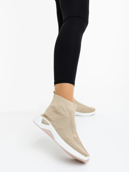 Дамски спортни обувки бежови от текстилен материал Astera