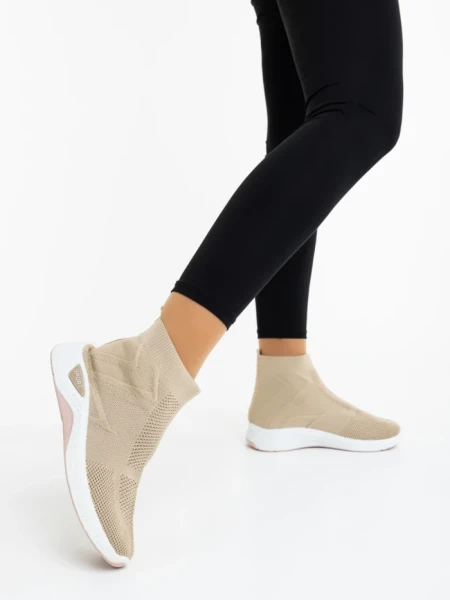 Дамски спортни обувки бежови от текстилен материал Astera