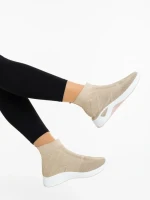 Дамски спортни обувки бежови от текстилен материал Astera