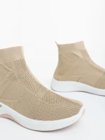 Дамски спортни обувки бежови от текстилен материал Astera