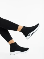 Дамски спортни обувки черни с бяло от текстилен материал Astera