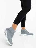 Дамски спортни обувки сиви от текстилен материал Iselia