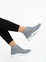 Дамски спортни обувки сиви от текстилен материал Iselia