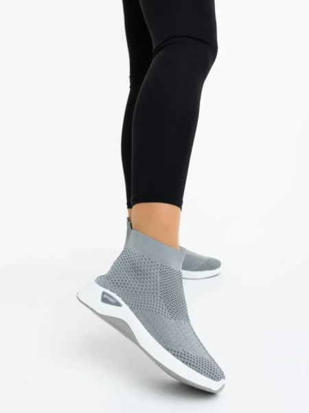 Дамски спортни обувки сиви от текстилен материал Siara