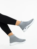 Дамски спортни обувки сиви от текстилен материал Siara