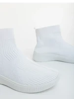 Дамски спортни обувки бели от текстилен материал Renara