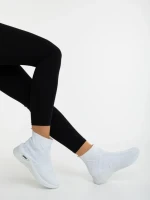 Дамски спортни обувки бели от текстилен материал Iselia