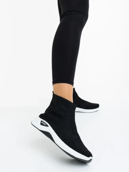 Дамски спортни обувки черни с бяло от текстилен материал Iselia