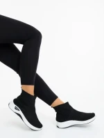 Дамски спортни обувки черни с бяло от текстилен материал Iselia