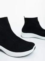 Дамски спортни обувки черни с бяло от текстилен материал Iselia