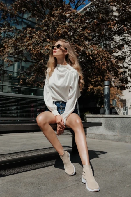 Дамски спортни обувки бежови от текстилен материал Iselia