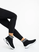 Дамски спортни обувки черни с бяло от текстилен материал Irenia