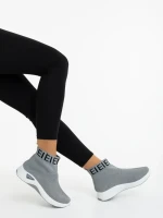 Дамски спортни обувки сиви от текстилен материал Irenia
