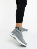 Дамски спортни обувки сиви от текстилен материал Irenia