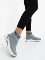 Дамски спортни обувки сиви от текстилен материал Irenia
