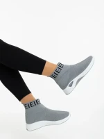 Дамски спортни обувки сиви от текстилен материал Irenia