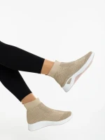 Дамски спортни обувки бежови от текстилен материал Siara