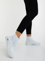 Дамски спортни обувки бели от текстилен материал Siara