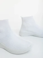 Дамски спортни обувки бели от текстилен материал Siara