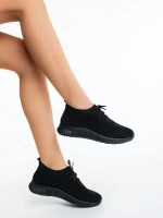 Дамски спортни обувки черни от текстилен материал Alenia
