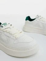 Мъжки бежови с зелено спортни обувки от екологична кожа Creed