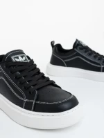 Мъжки черно-бели спортни обувки от еко кожа Marston